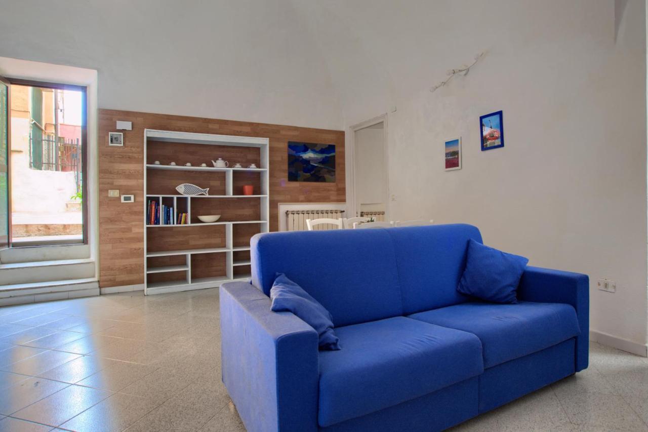 فيلا Casa A 2 Passi Dal Mare Con Patio Privato إمبيريا المظهر الخارجي الصورة