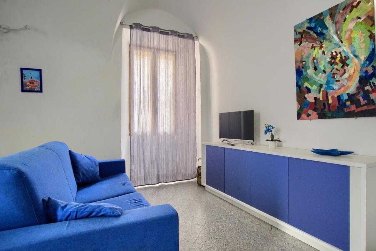 فيلا Casa A 2 Passi Dal Mare Con Patio Privato إمبيريا المظهر الخارجي الصورة