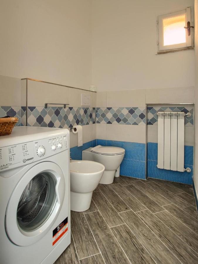 فيلا Casa A 2 Passi Dal Mare Con Patio Privato إمبيريا المظهر الخارجي الصورة
