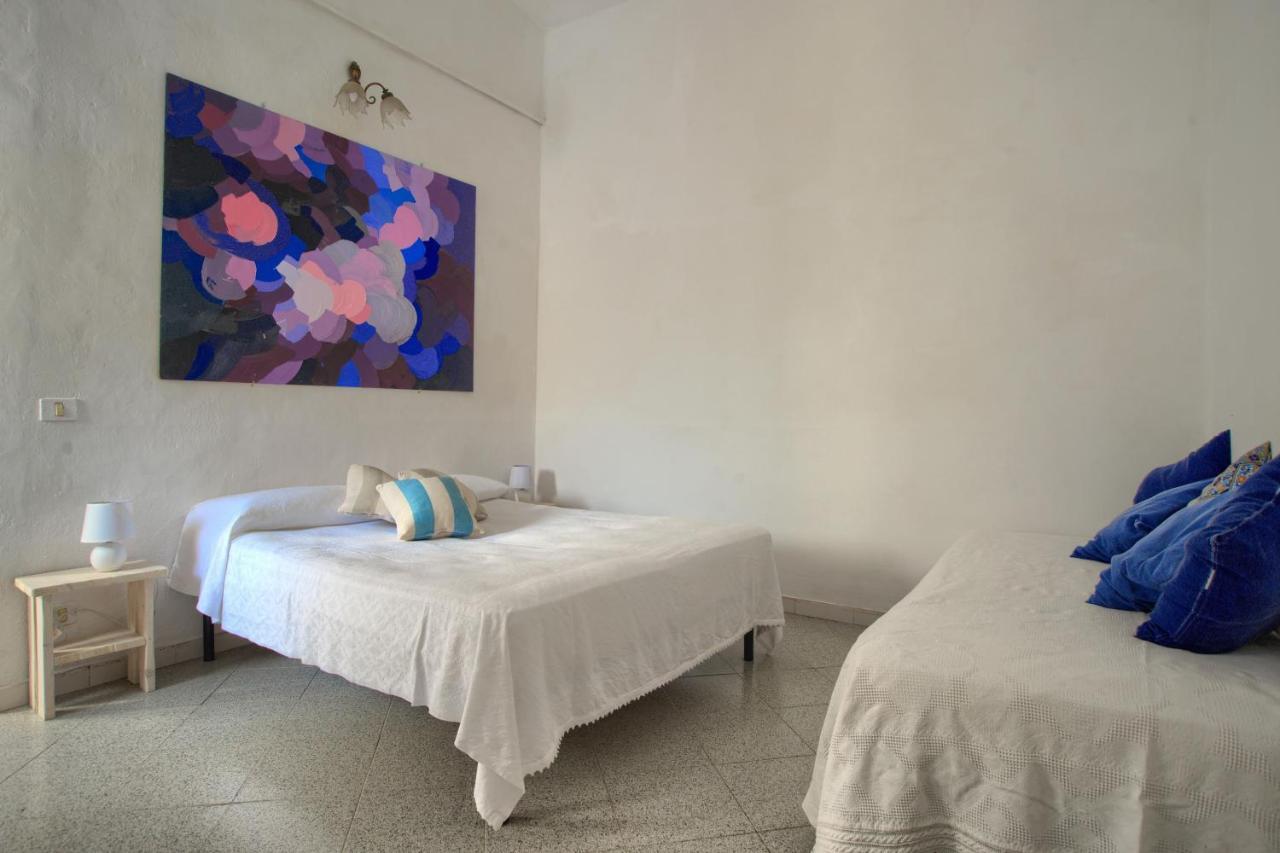 فيلا Casa A 2 Passi Dal Mare Con Patio Privato إمبيريا المظهر الخارجي الصورة