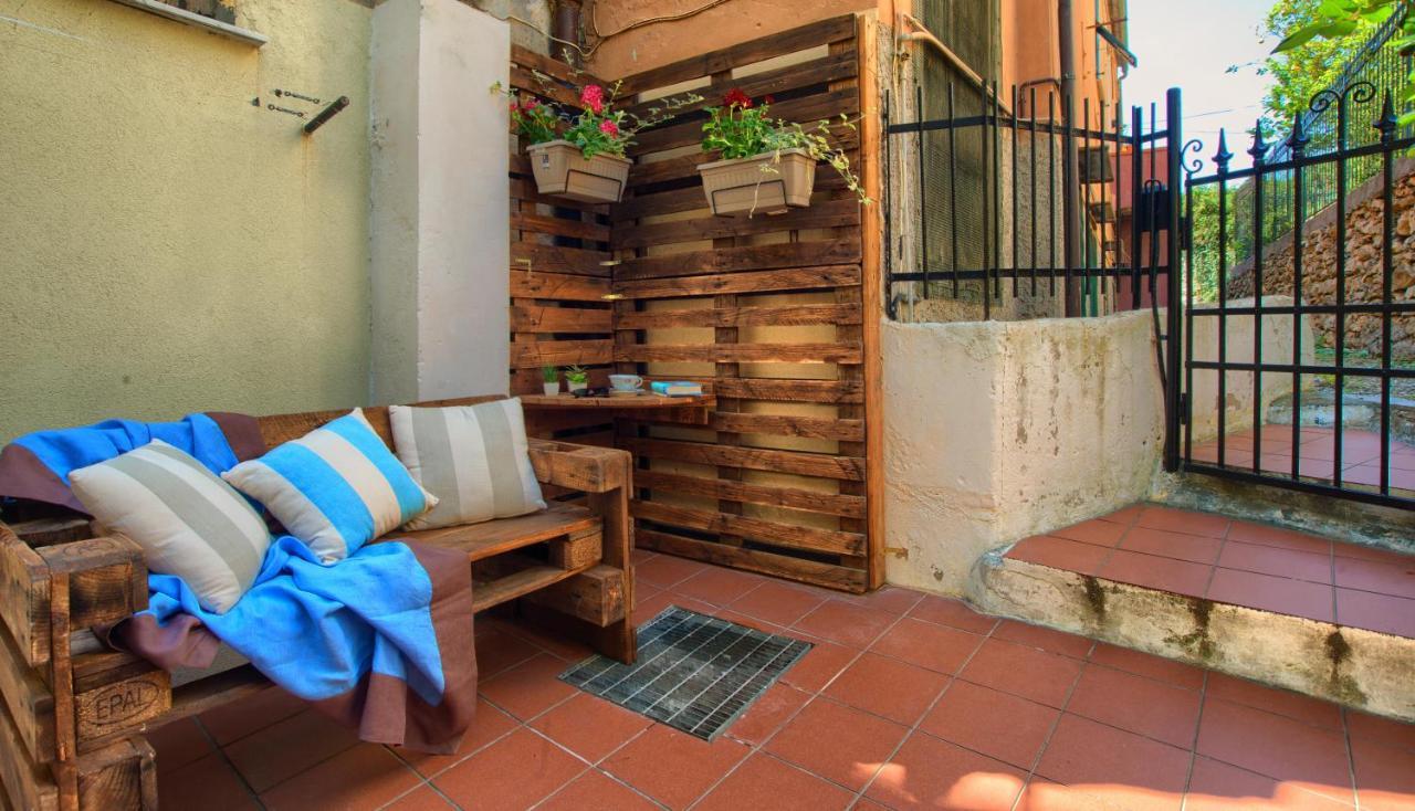 فيلا Casa A 2 Passi Dal Mare Con Patio Privato إمبيريا المظهر الخارجي الصورة