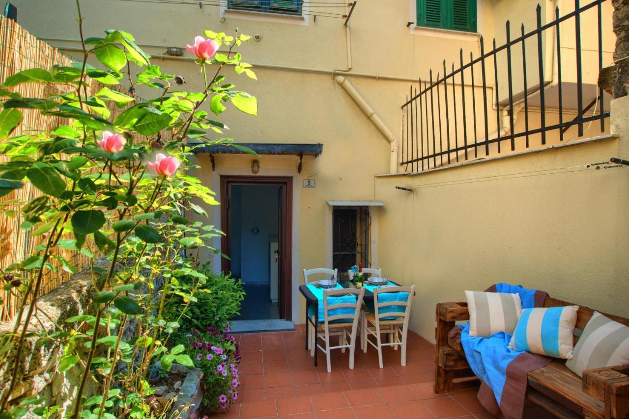 فيلا Casa A 2 Passi Dal Mare Con Patio Privato إمبيريا المظهر الخارجي الصورة